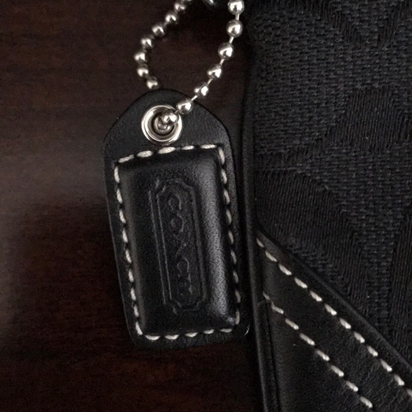 Coach mini wristlet - Picture 2 of 4